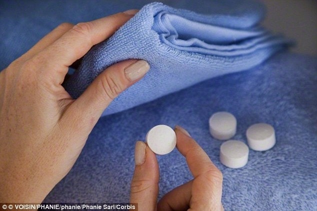 Naphthalene (Băng phiến) là gì? Tính chất, công dụng, những nguy hiểm khi sử dụng hóa chất này