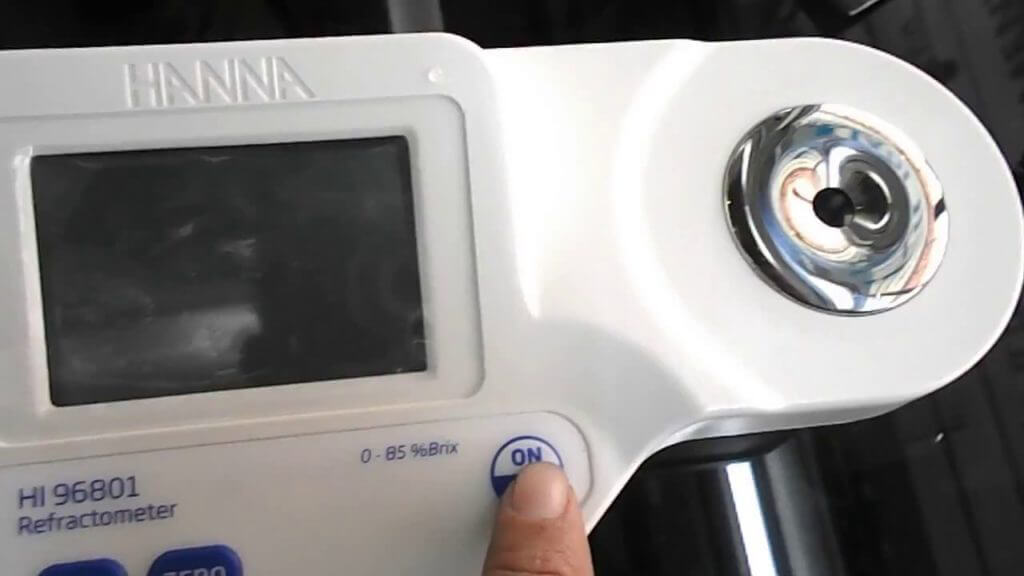Khúc xạ kế Đo Độ Ngọt Brix Trong Thực Phẩm - HI96801 - Hanna