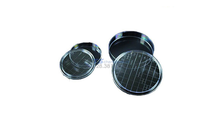 Đặc Điểm Của Đĩa Petri Nhựa Tiệt Trùng Kẻ Sọc 55 mm - Aptaca - 155