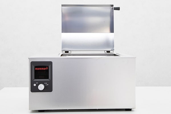 Bể Ổn Nhiệt Memmert WNE22