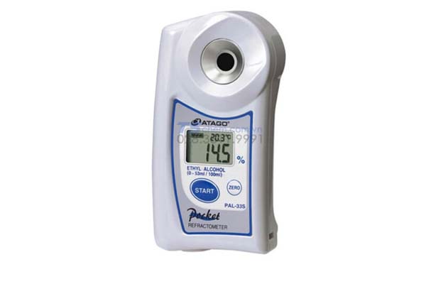 Khúc xạ kế điện tử đo cồn Atago PAL-33S có thiết kế nhỏ gọn, trọng lượng nhẹ