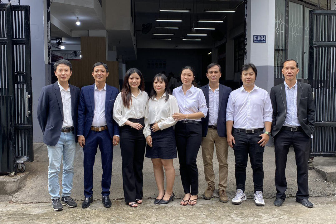 Phòng Hành chính - Nhân sự cùng Ban Giám đốc