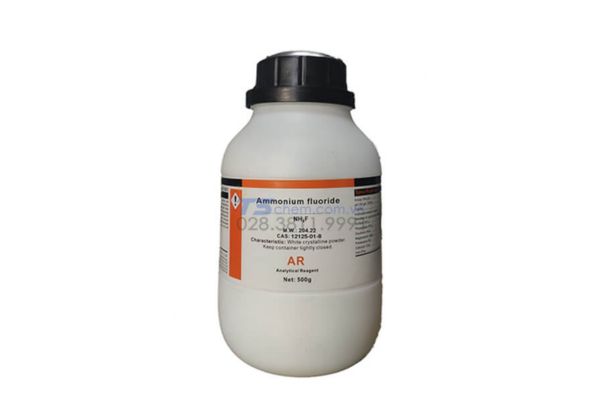 Hóa chất Ammonium fluoride NH4F (250G) - Xilong - 12125-01-8