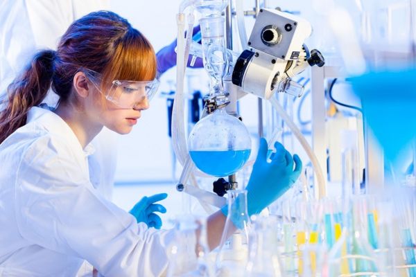 Những nguyên tắc cần biết khi sử dung kính bảo hộ phòng thí nghiệm