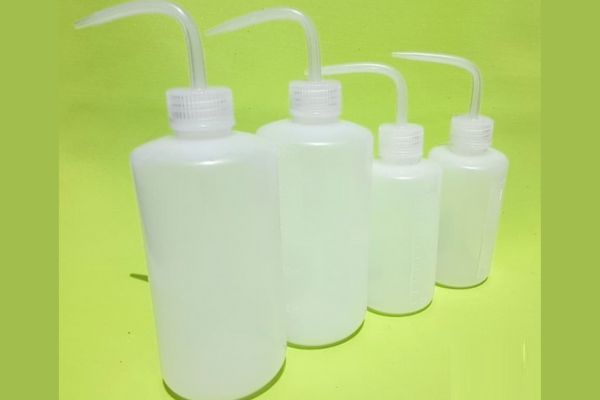 Bình tia nhựa có thể hấp tiết trùng