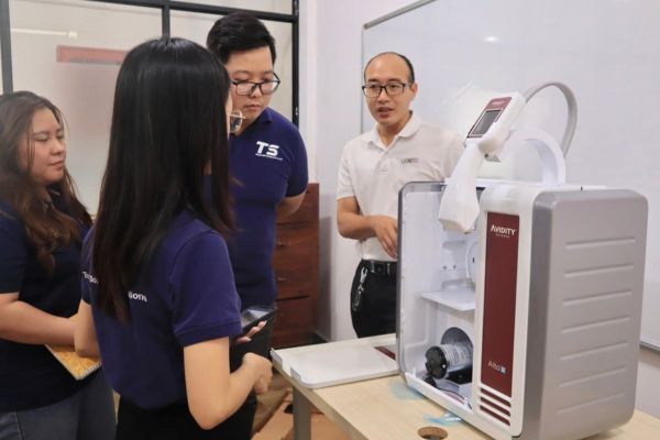 Đội ngủ TSLABS trải nghiệm thực tế, cập nhật thông tin tư vấn khách chuyên sâu